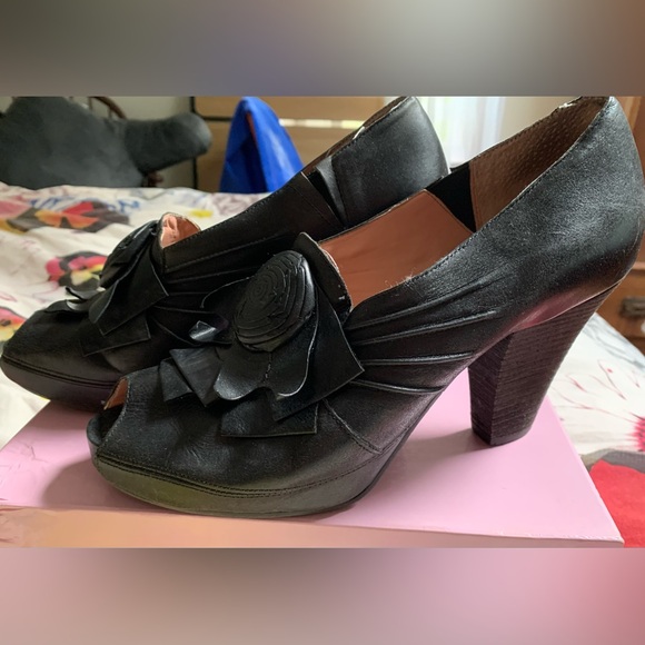 Black Peep-Toe Heels sturdy leather size 10 - Picture 1 of 6